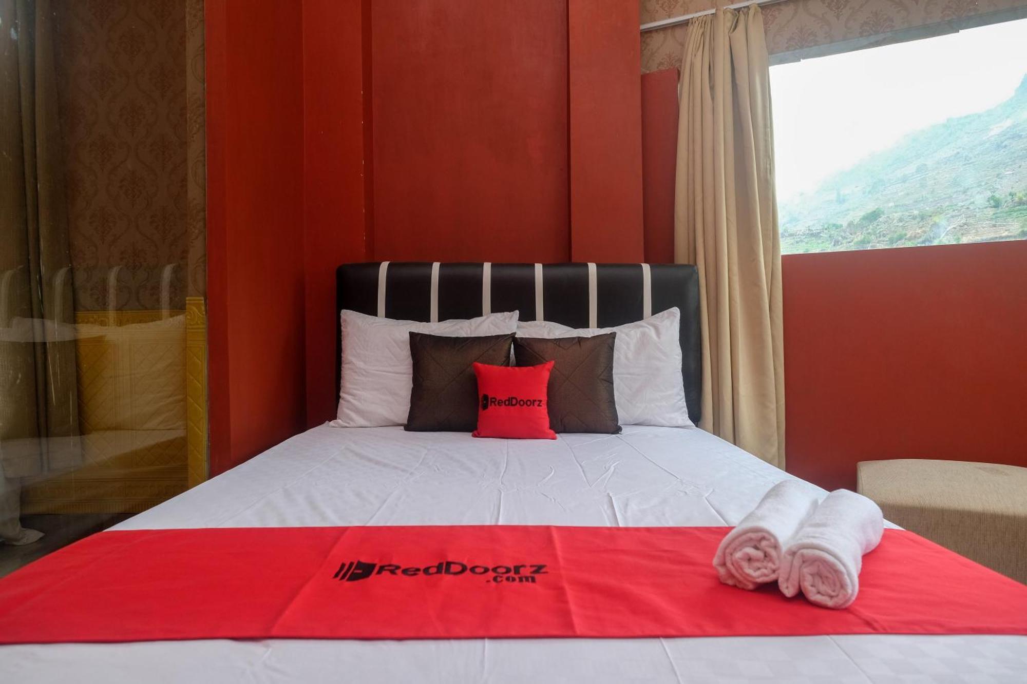 Hotel Reddoorz Syariah Near Gerbang Dieng 2 Diyeng