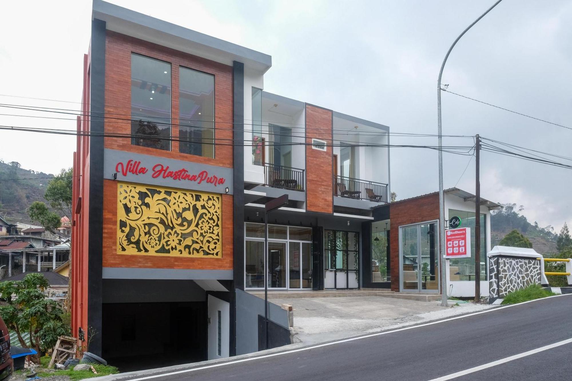 Hotel Reddoorz Syariah Near Gerbang Dieng 2 *